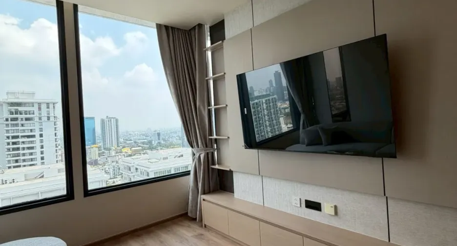 For rent 2 bedrooms condo in Watthana, Bangkok