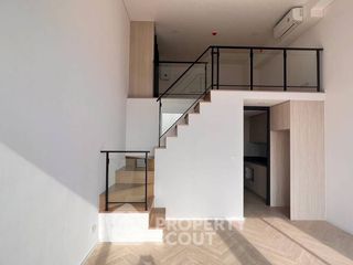 Продажа 1 кровать кондо в Хуаи Кхщанг, Бангкок