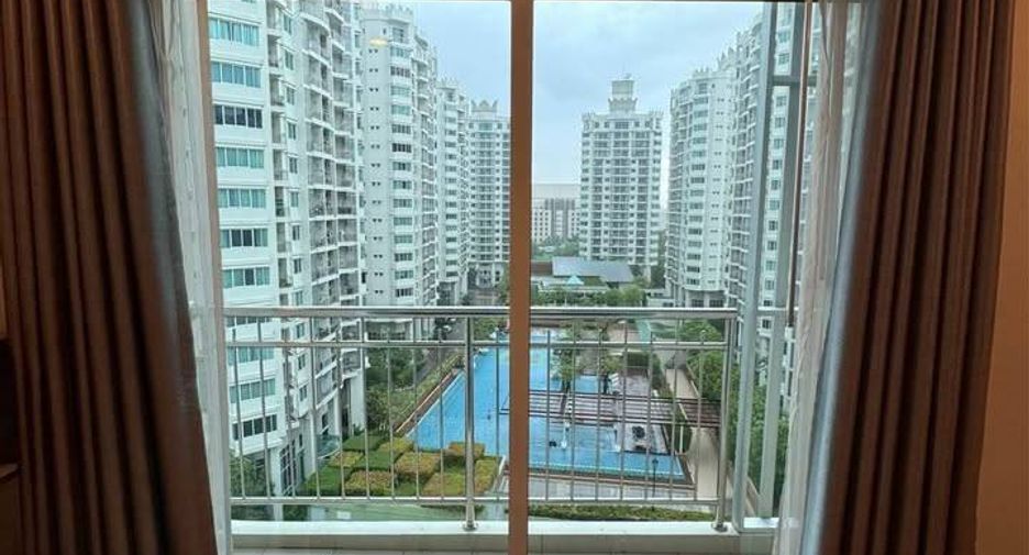 Condo en venta de 1 habitaciones en Huai Khwang, Bangkok