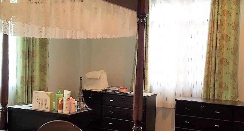 À vendre 4 chambres maison à San Kamphaeng, Chiang Mai