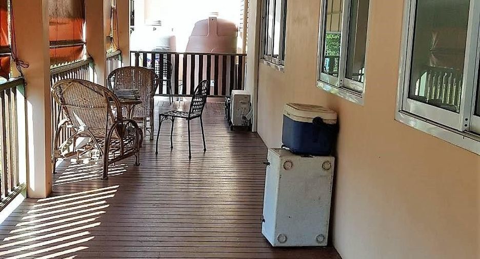 À vendre 4 chambres maison à San Kamphaeng, Chiang Mai