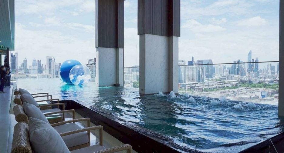 For sale 1 bed condo in Pathum Wan, Bangkok