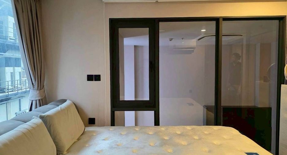 For sale 1 bed condo in Pathum Wan, Bangkok