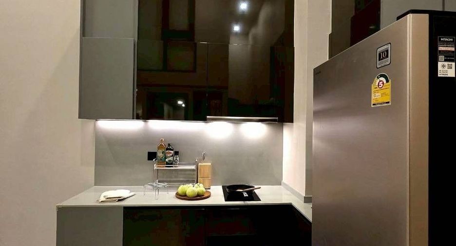 For sale 1 bed condo in Pathum Wan, Bangkok
