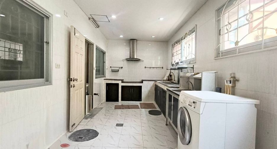 À vendre 3 chambres maison à Mueang Samut Prakan, Samut Prakan