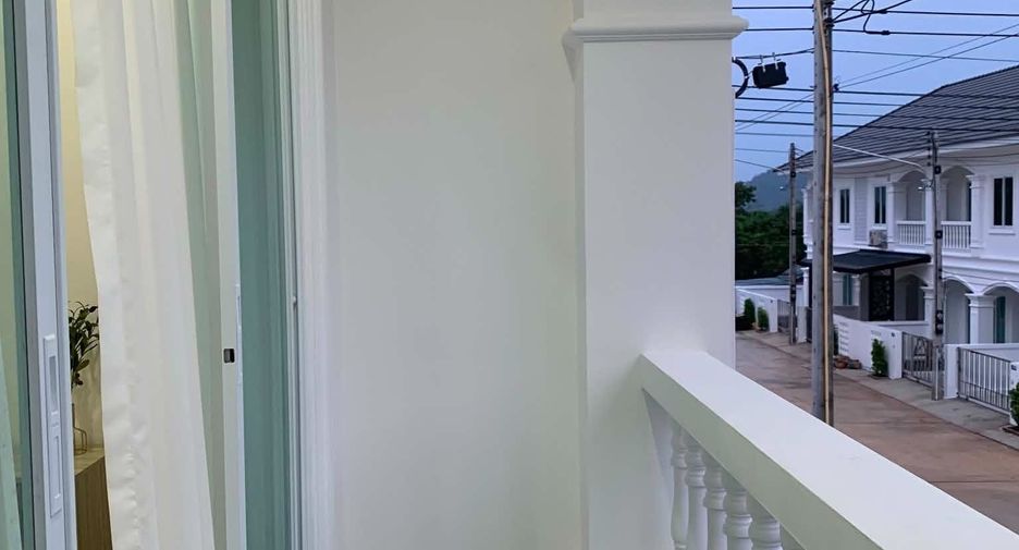 À louer 3 chambres maison à Mueang Phuket, Phuket