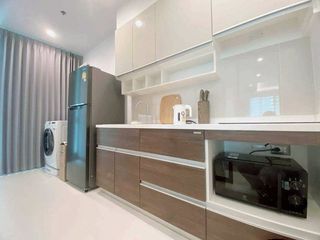 À louer 2 chambres condo à Watthana, Bangkok