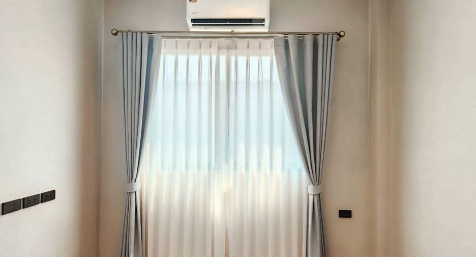For sale and for rent 4 bedrooms house in Bang Phli, Samut Prakan