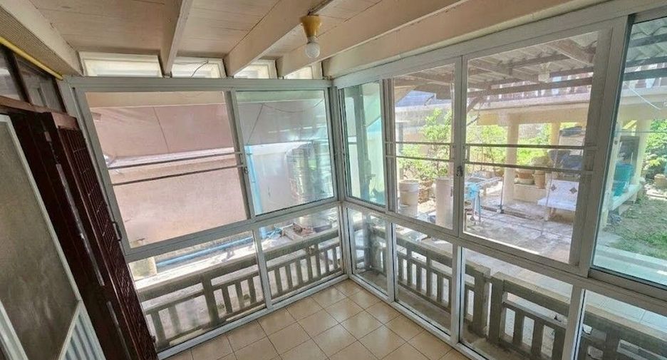Haus zum Kauf mit 5 Zimmer in Bangkok Yai, Bangkok