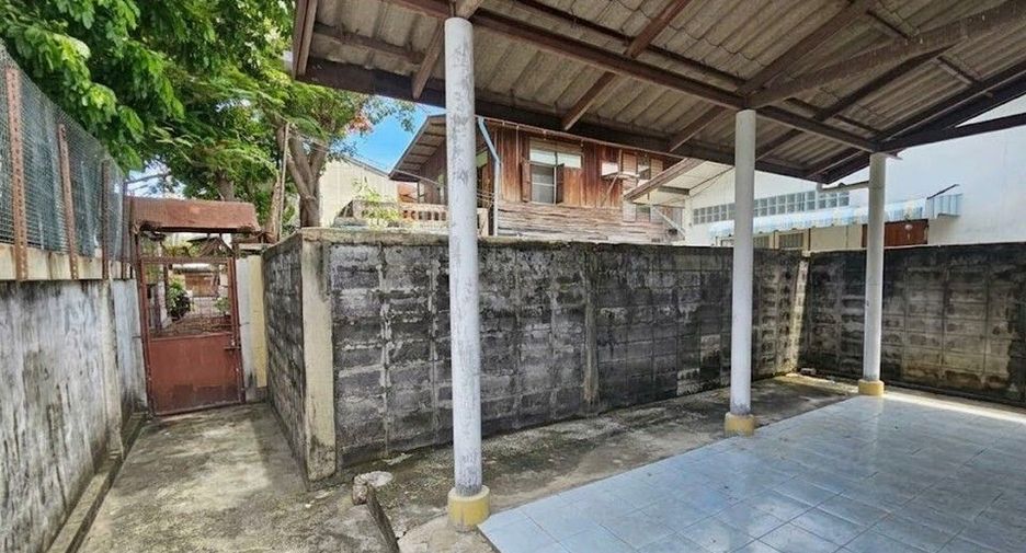 Haus zum Kauf mit 5 Zimmer in Bangkok Yai, Bangkok