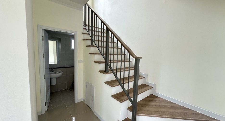 For sale 3 bedrooms house in Bang Phli, Samut Prakan