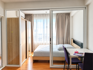 À vendre 1 chambre condo à Huai Khwang, Bangkok
