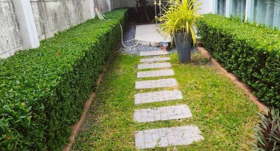 For sale and for rent 4 bedrooms house in Bang Phli, Samut Prakan