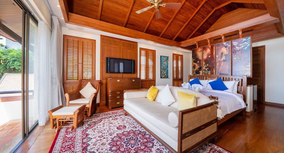 For sale and for rent 5 bedrooms villa in Mueang Phuket, Phuket