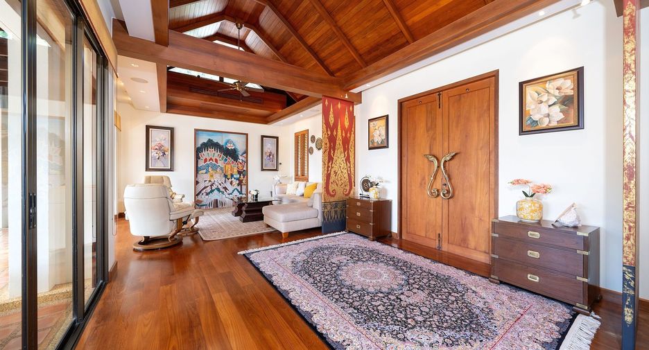 For sale and for rent 5 bedrooms villa in Mueang Phuket, Phuket