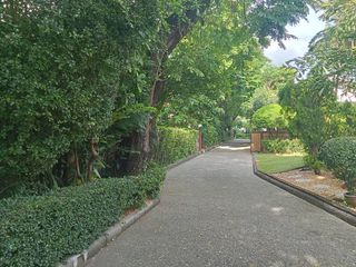 出租 4 卧室 独立屋 在 Huai Khwang, 曼谷