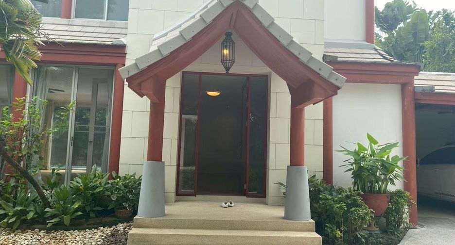 出租 4 卧室 独立屋 在 Huai Khwang, 曼谷