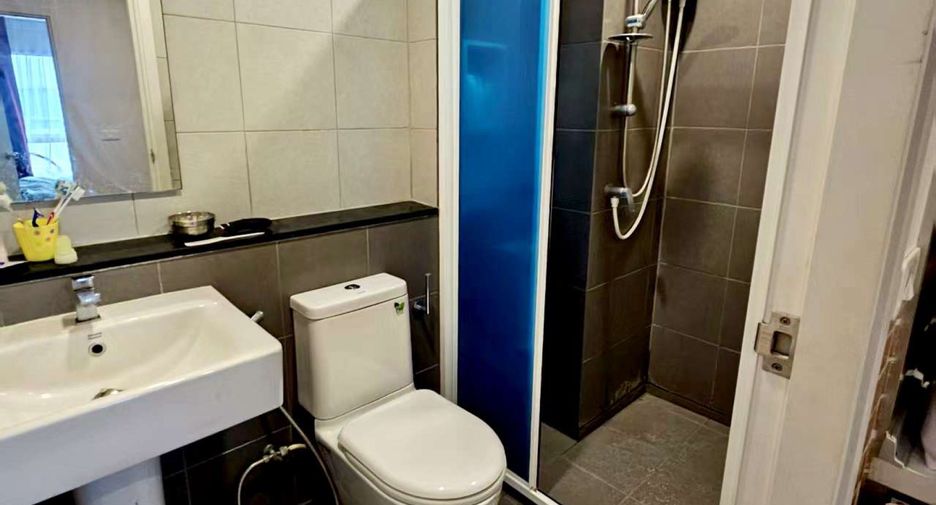 Wohnung zum Kauf mit 1 Zimmer in Wang Thonglang, Bangkok