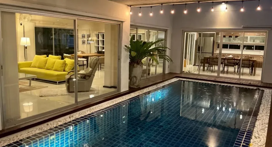 Casa en venta de 4 habitaciones en Suan Luang, Bangkok