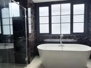 出租 5 卧室 独立屋 在 Bang Phli, Samut Prakan