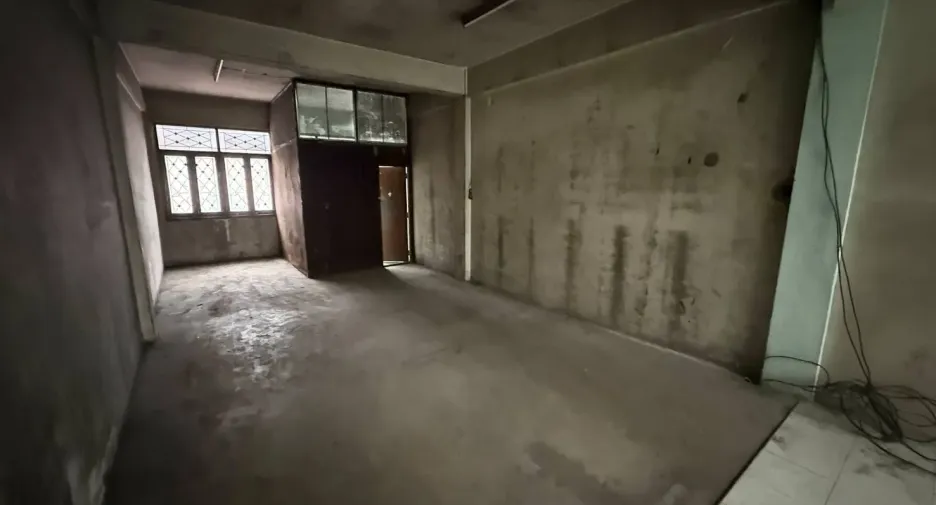For rent retail Space in Khlong Toei, Bangkok