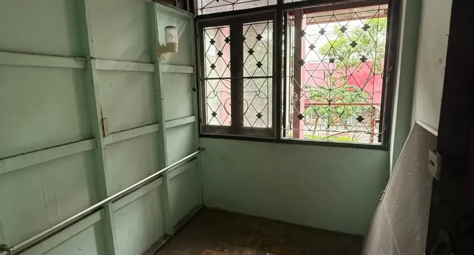 For rent retail Space in Khlong Toei, Bangkok