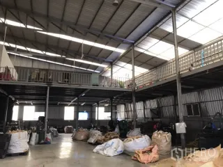 For rent warehouse in Mueang Samut Prakan, Samut Prakan