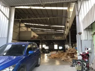For rent warehouse in Mueang Samut Prakan, Samut Prakan