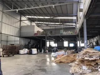 For rent warehouse in Mueang Samut Prakan, Samut Prakan