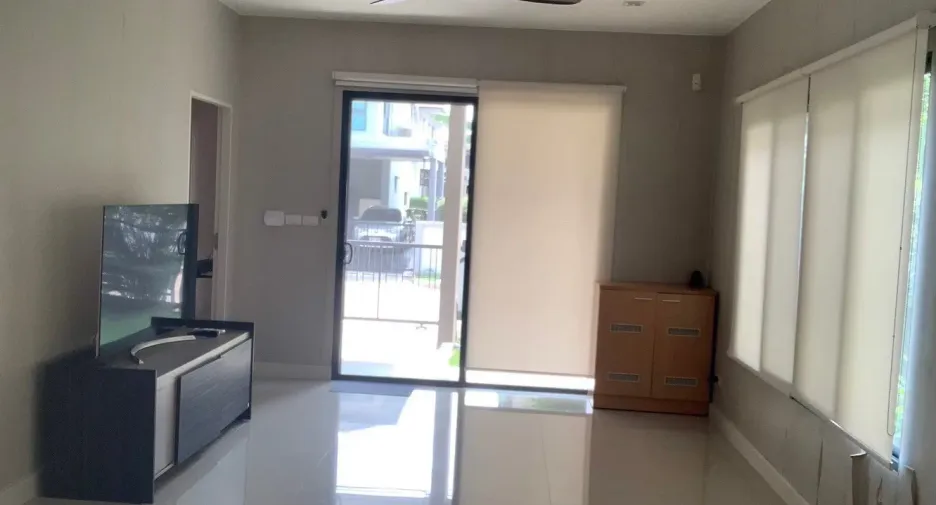 出售 3 卧室 独立屋 在 Bang Phli, Samut Prakan