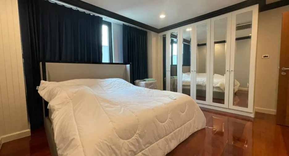 For sale 2 bedrooms house in Lat Phrao, Bangkok