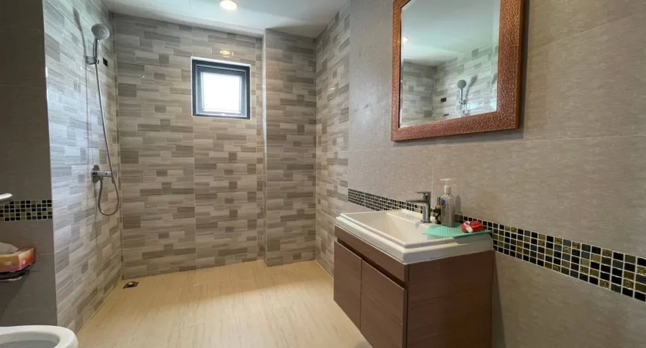 For sale 2 bedrooms house in Lat Phrao, Bangkok