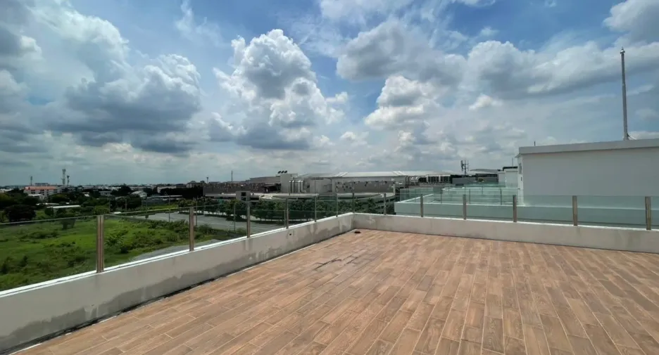 For sale 2 bedrooms house in Lat Phrao, Bangkok