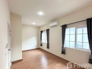 For sale 3 bedrooms townhouse in Bueng Kum, Bangkok