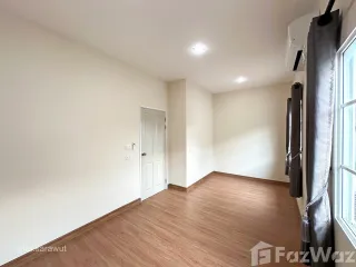 For sale 3 bedrooms townhouse in Bueng Kum, Bangkok