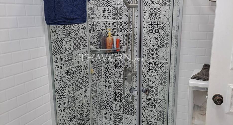 For sale 2 bedrooms condo in East Pattaya, Pattaya