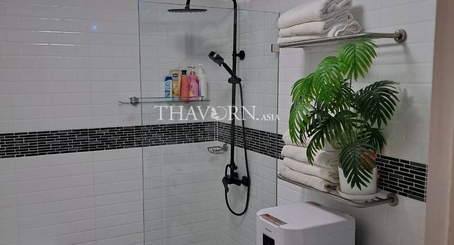 For sale 2 bedrooms condo in East Pattaya, Pattaya