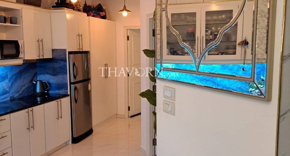 For sale 2 bedrooms condo in East Pattaya, Pattaya