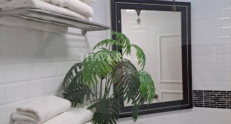 For sale 2 bedrooms condo in East Pattaya, Pattaya
