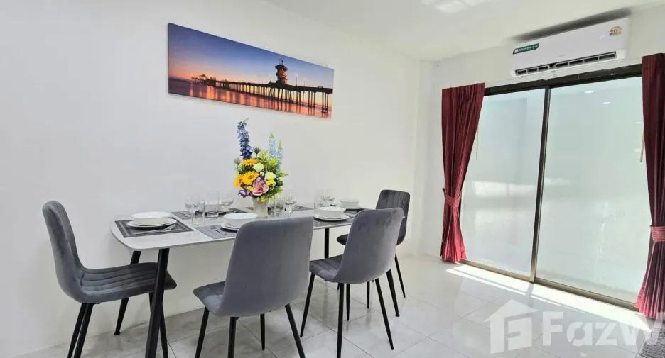 Reihenhaus zur Miete mit 4 Zimmer in Pratumnak, Pattaya