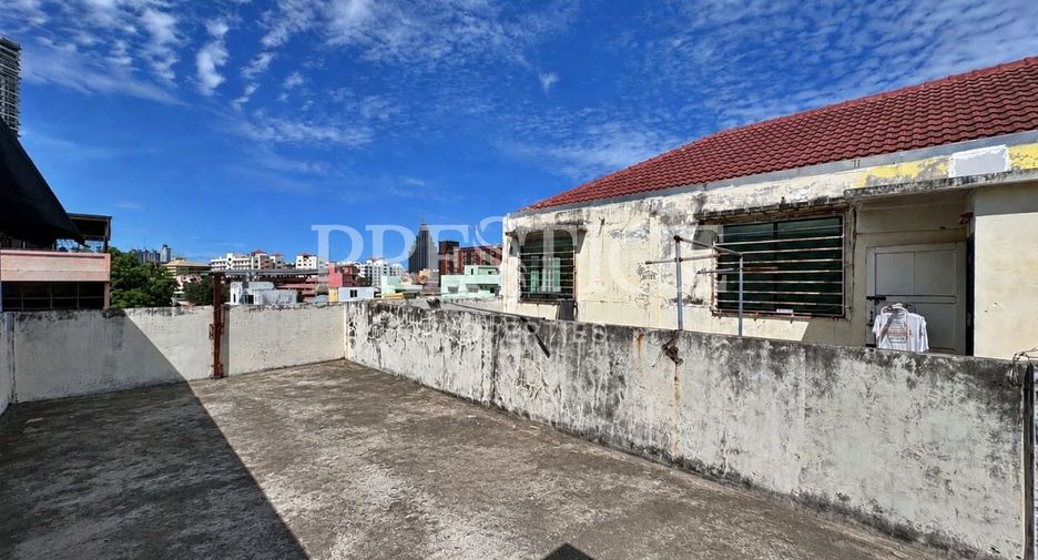 For sale 2 bedrooms retail Space in South Pattaya, Pattaya