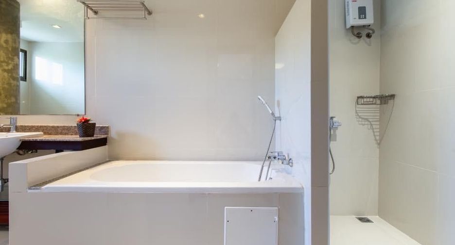 For rent 2 bedrooms apartment in Watthana, Bangkok