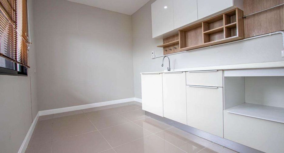 Casa en venta de 4 habitaciones en San Sai, Chiang Mai