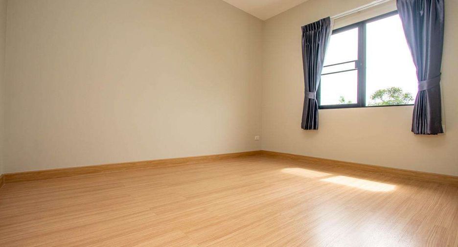 Casa en venta de 4 habitaciones en San Sai, Chiang Mai