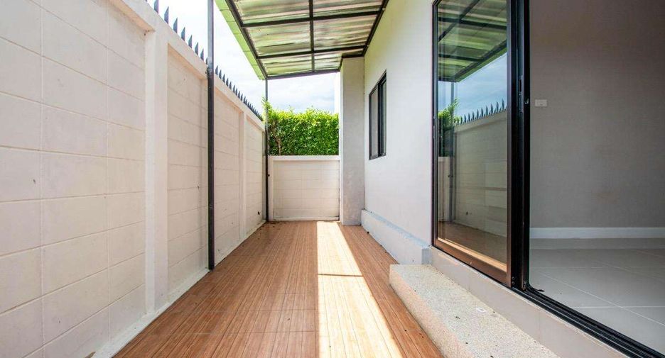 Casa en venta de 4 habitaciones en San Sai, Chiang Mai