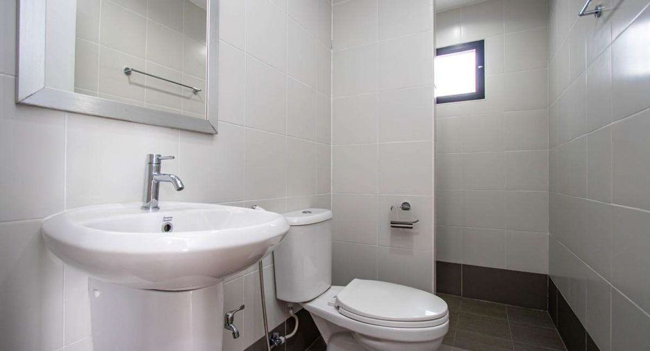 Casa en venta de 4 habitaciones en San Sai, Chiang Mai