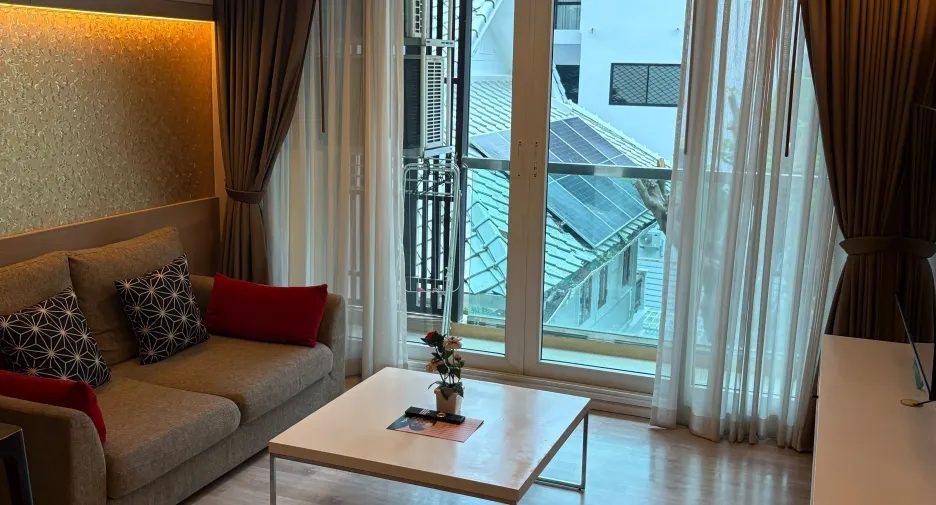 For rent 2 bedrooms apartment in Watthana, Bangkok