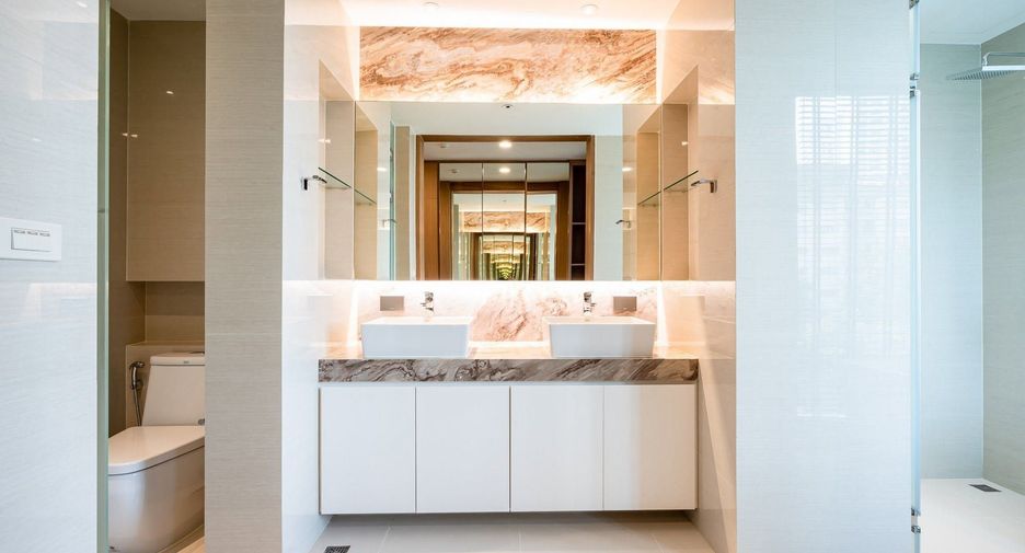 For rent 4 bedrooms condo in Suan Luang, Bangkok