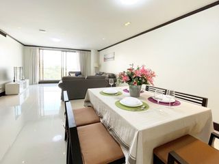 For rent 3 bedrooms apartment in Watthana, Bangkok