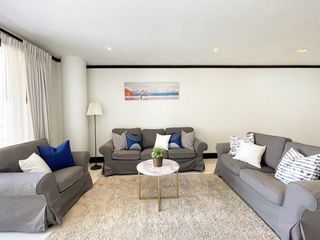 For rent 3 bedrooms apartment in Watthana, Bangkok